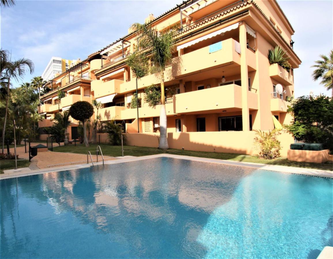 Apartamento Beachfront La Jacaranda 马尔韦利亚 外观 照片